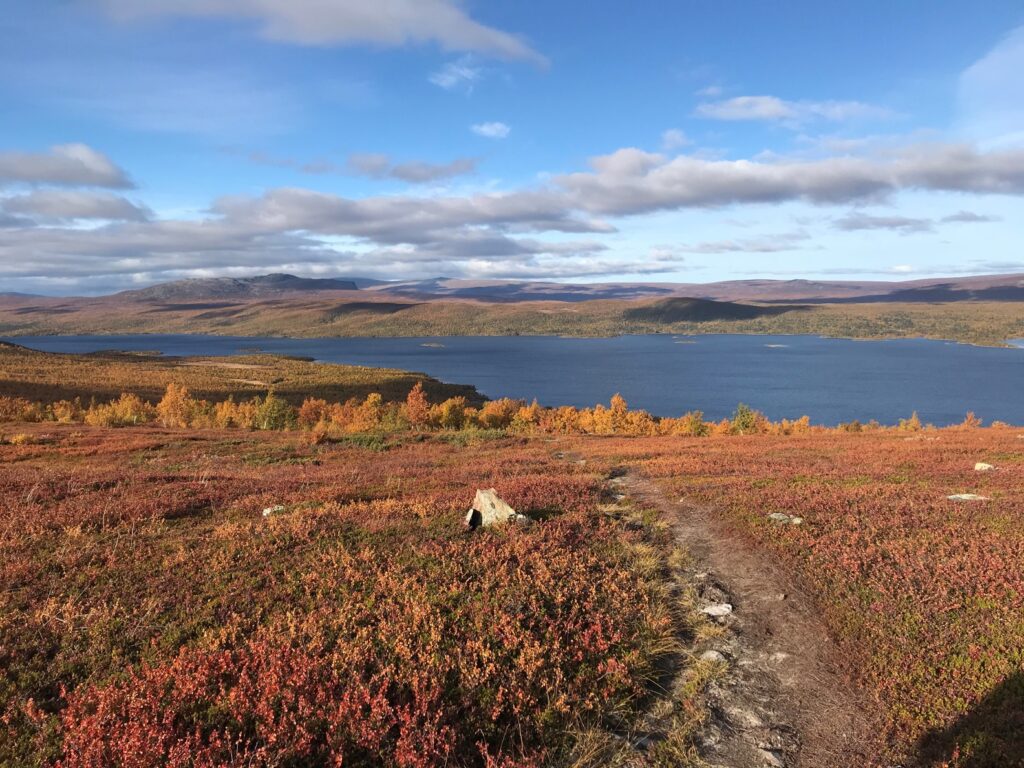 Lake Vuonatjviken — Photo by author.